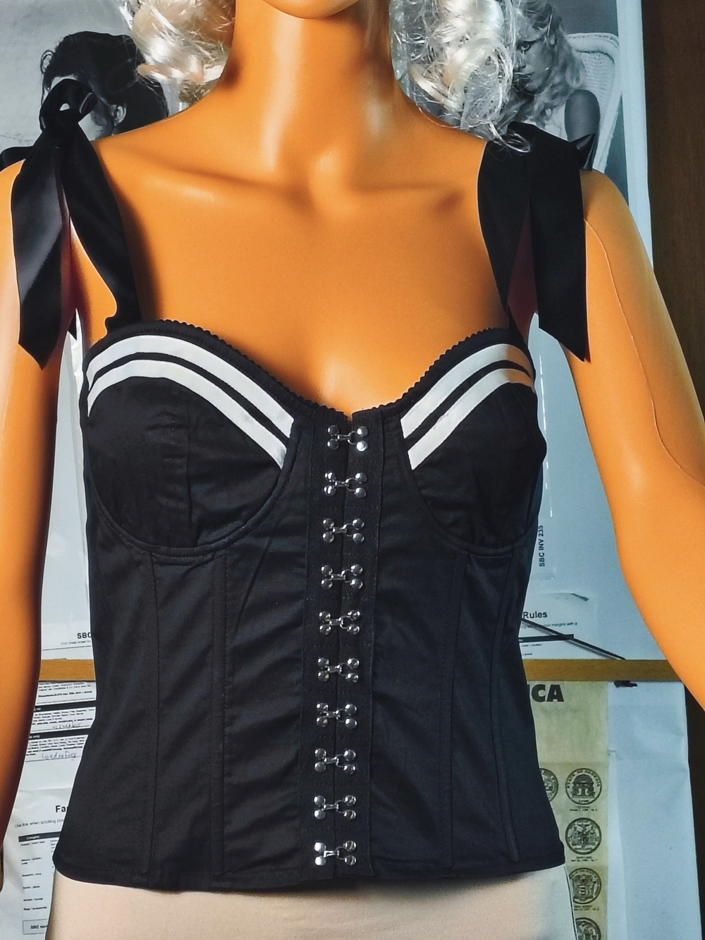 NWT Widow False Faith Dolls Kill Black White Ribbon Bustier Corset Top M